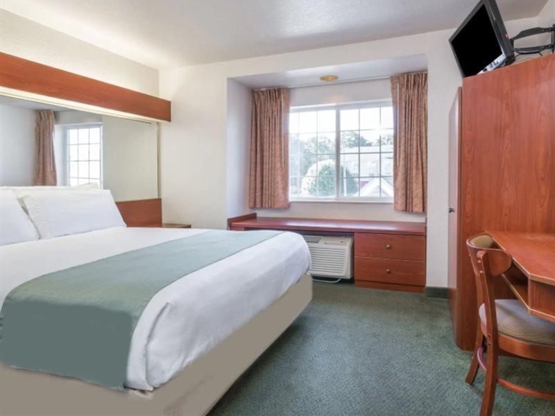 Microtel Inn & Suites Marianna Zewnętrze zdjęcie