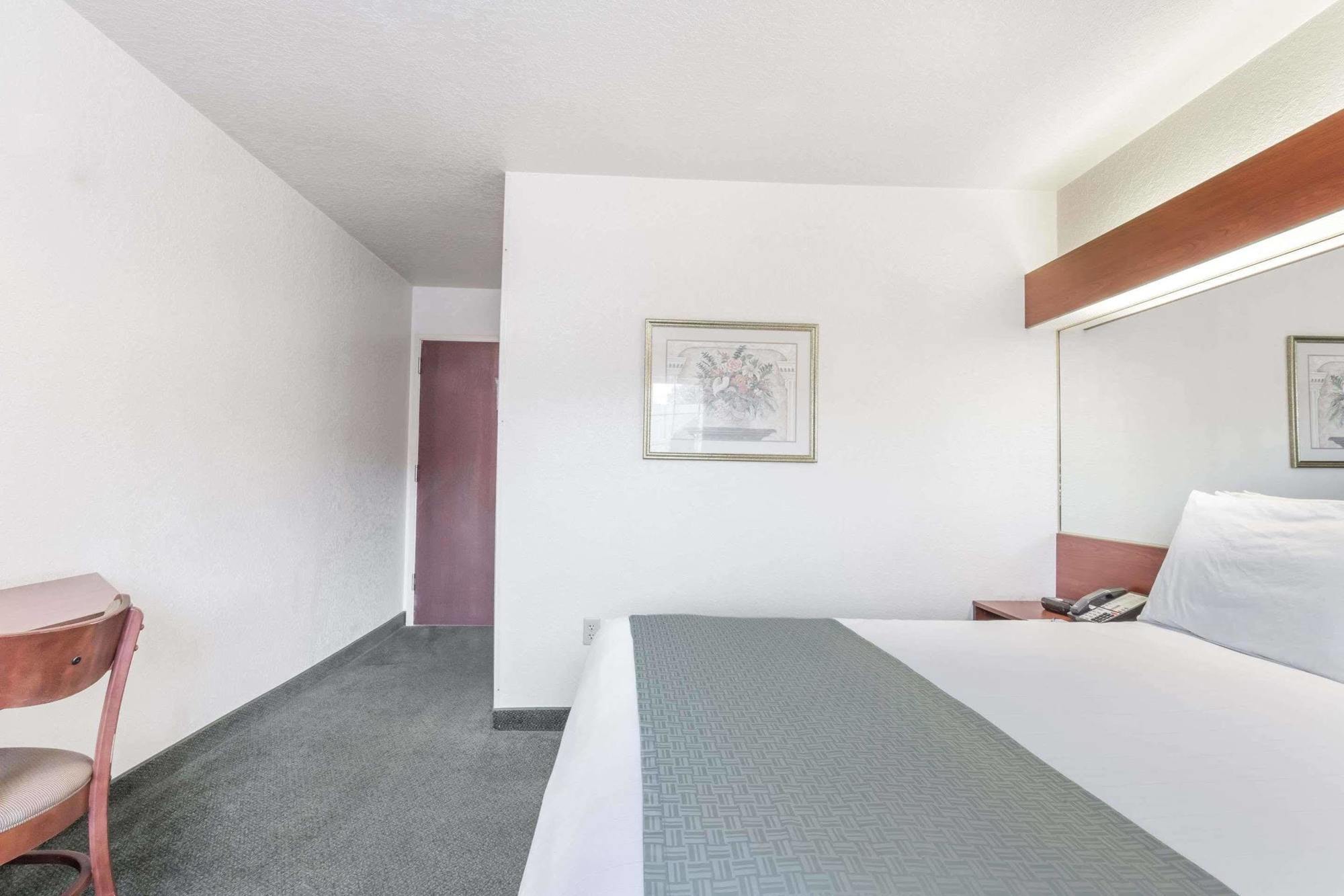 Microtel Inn & Suites Marianna Zewnętrze zdjęcie