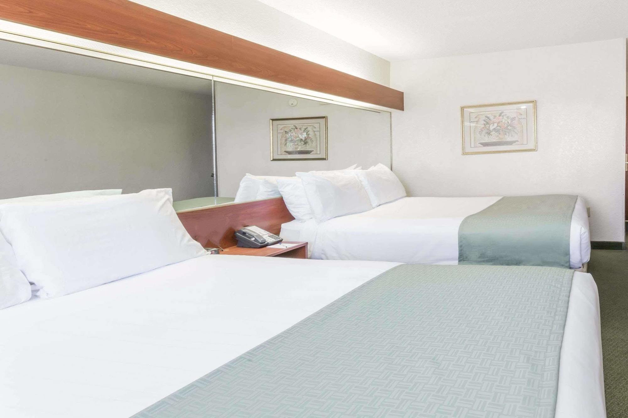 Microtel Inn & Suites Marianna Zewnętrze zdjęcie